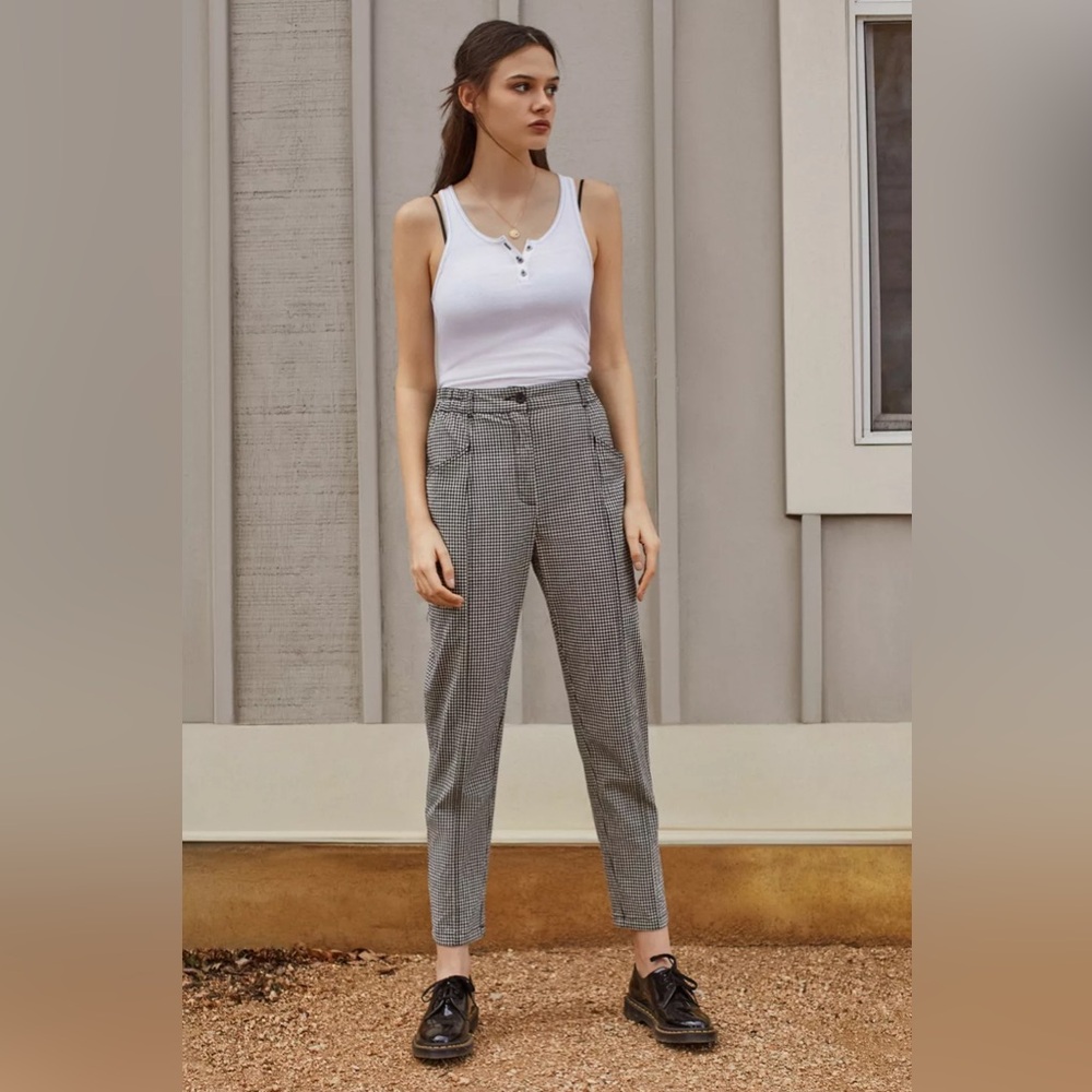 Urban Outfitters Black & White Houndstooth Straight-Leg Pants